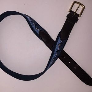 Vineyard vines belt